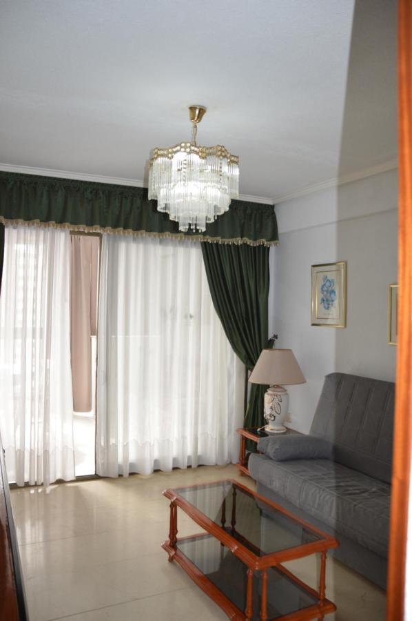 Gemelos2 Loysan Apt. With Pool Μπένιντορμ Εξωτερικό φωτογραφία