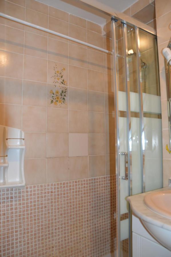 Gemelos2 Loysan Apt. With Pool Μπένιντορμ Εξωτερικό φωτογραφία