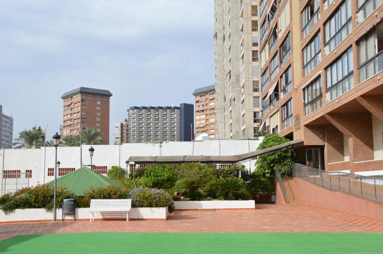 Gemelos2 Loysan Apt. With Pool Μπένιντορμ Εξωτερικό φωτογραφία