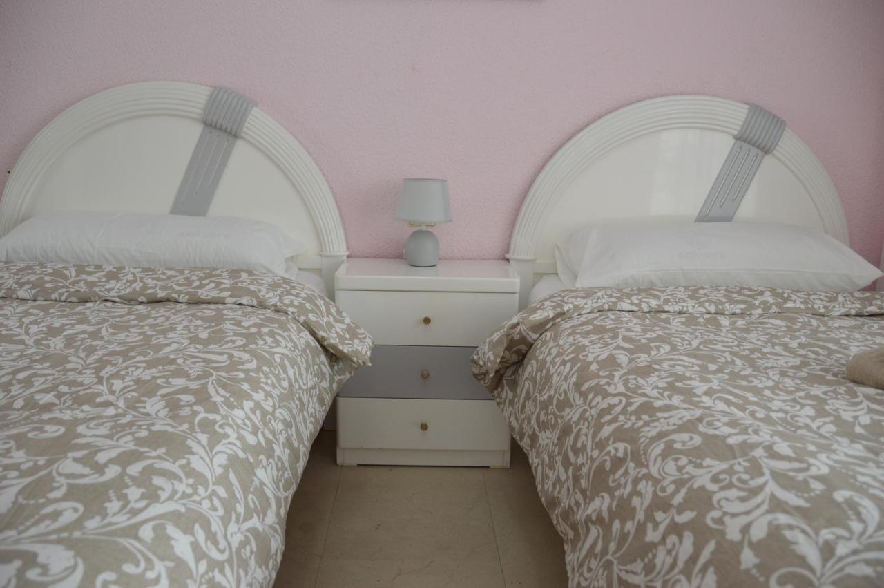 Gemelos2 Loysan Apt. With Pool Μπένιντορμ Εξωτερικό φωτογραφία